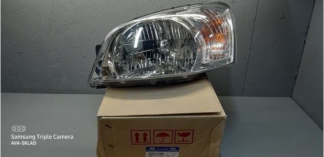 Оптика 921011C000 HYUNDAI