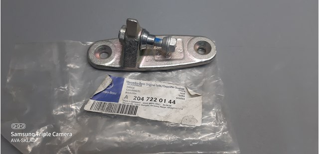 Навішування двері водія (петлі) A2047220144 MERCEDES