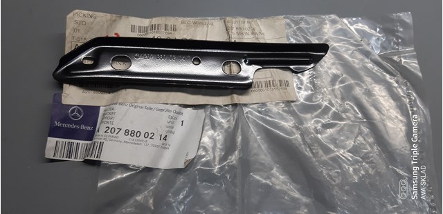 Праве кріплення переднього бампера A2078800214 MERCEDES