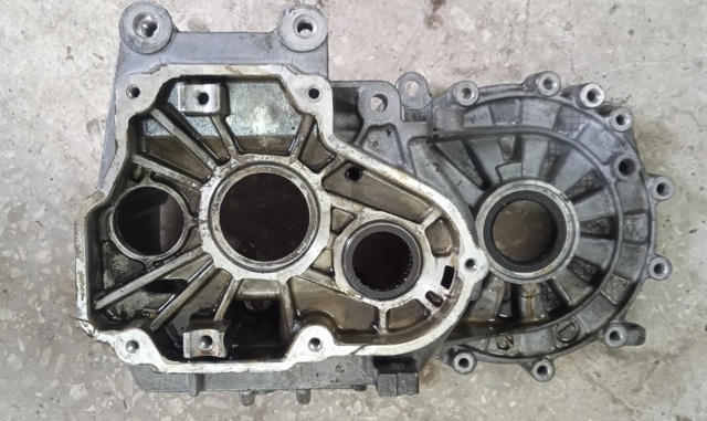 Корпус КПП 02J301103F VAG