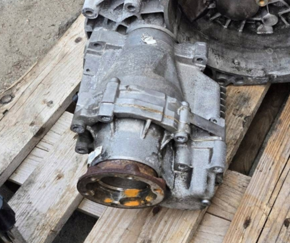 Вал приводу піввісь, проміжний 02M409351A VAG