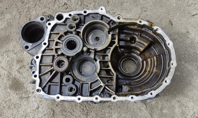 Корпус коробки передач 02N301107L VAG