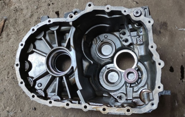 Корпус коробки передач 02Q301103G VAG
