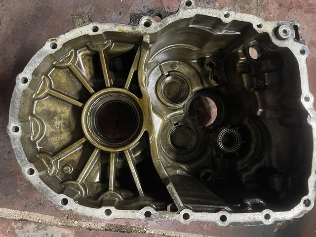 Корпус коробки передач 02Q301103L VAG