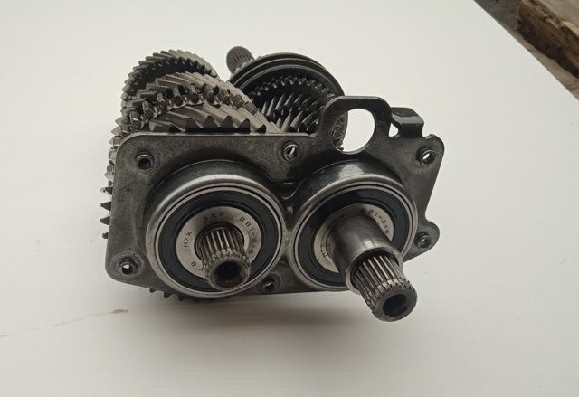 Підшипник коробки передач Volkswagen Golf 4