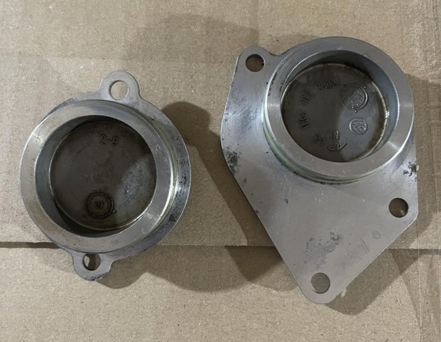 Кришка маслозаливной горловини 03C103111C VAG