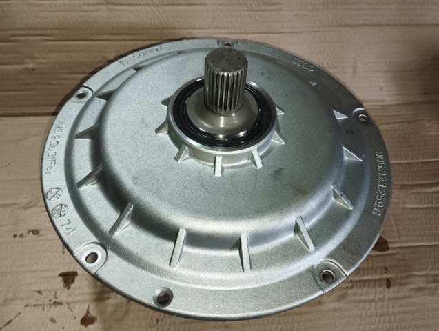 Заглушка задньої кришки КПП 0B5323259G VAG