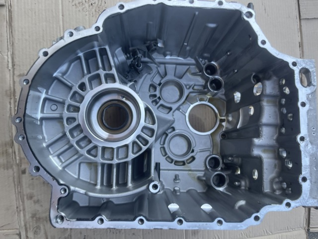 Корпус КПП 301103 VAG