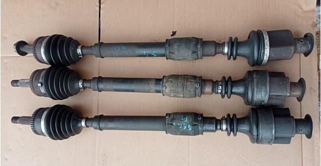 Привід передній правий 8601678 VOLVO