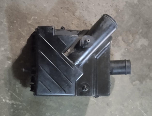 Корпус повітряного фільтра A6380902101 MERCEDES