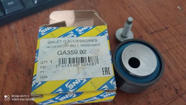 Ролик натягувача приводного ременя GA35992 SNR