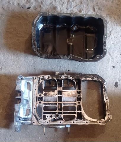 Піддон масляний картера двигуна, верхня частина RF5C10380B MAZDA