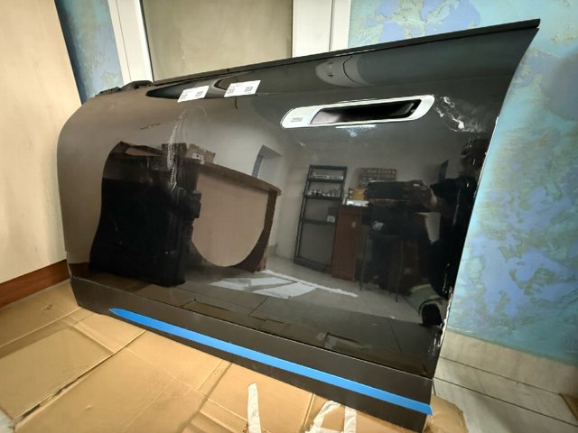 Двері кабіни 41009880291 BMW