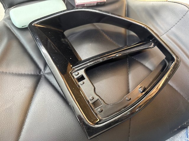 Молдинг решітки переднього бампера, правий 51118074270 BMW
