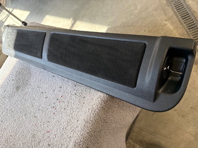 Оббивка дверей задка кузова 51497481252 BMW
