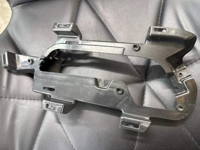 Заглушка ПТФ бампера переднього ліва A2128850853 MERCEDES