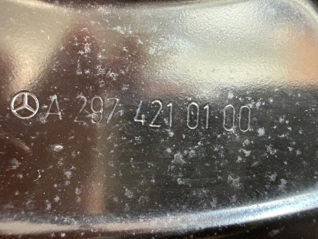 Захист гальмівного диска, переднього, лівого A2974210100 MERCEDES