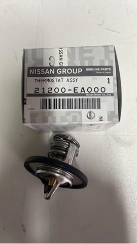 Термостат в корпусі 21200EA000 NISSAN