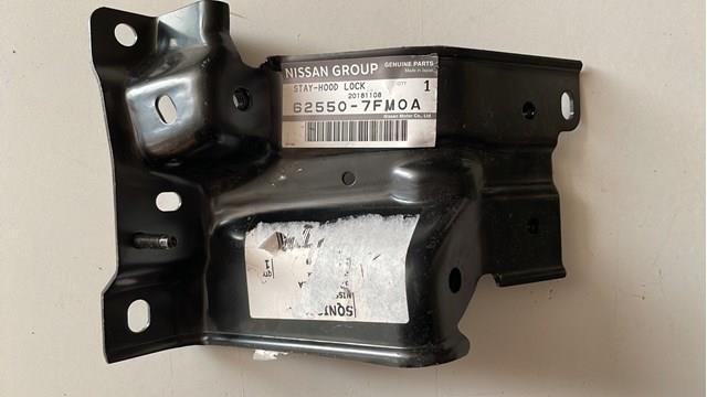 Кронштейн замку капоту 625507FM0A NISSAN