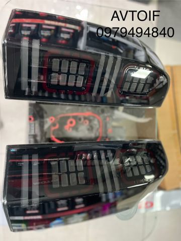 Задній правий стоп 26550VD80B NISSAN