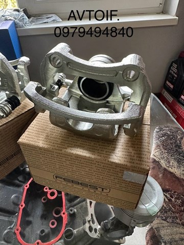 Супорт гальмівний задній правий 4400105J00 NISSAN