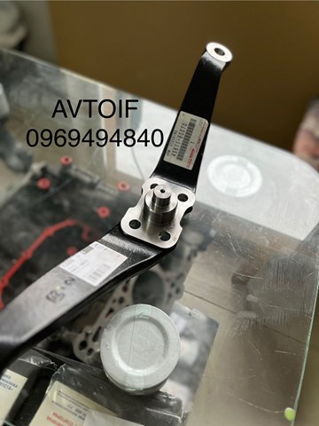 поворотний важіль 4561160070 TOYOTA