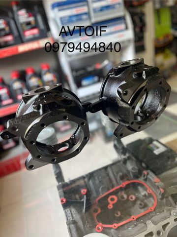 Цапфа поворотна права MRB11659 MarkBest