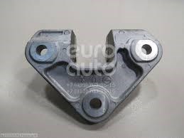 Кронштейн подушки (опори) двигуна, задньої 1092A299 MITSUBISHI