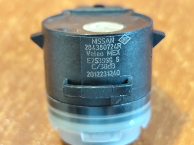 Датчик сигналізації парковки, парктронік, центральний 284380724R NISSAN