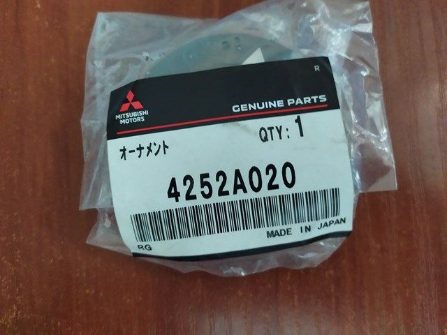 Ковпак диска 4252A020 MITSUBISHI