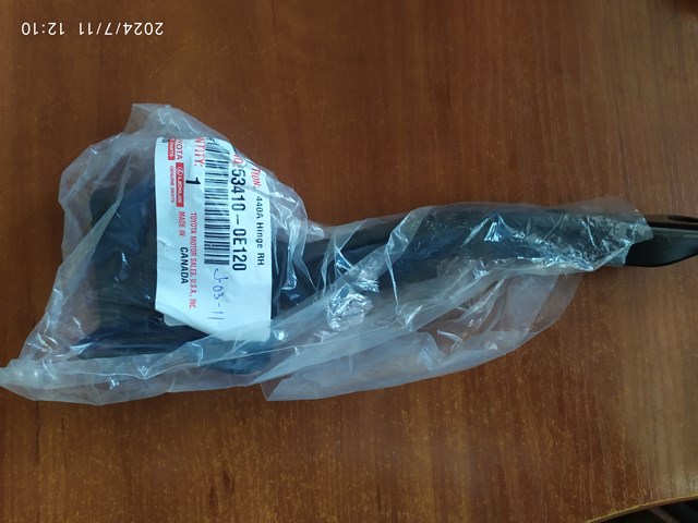 Завіс капота, правий 534100E120 TOYOTA