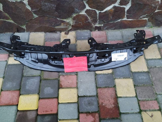 Кронштейн бампера переднього, центральний 57705AN02A SUBARU