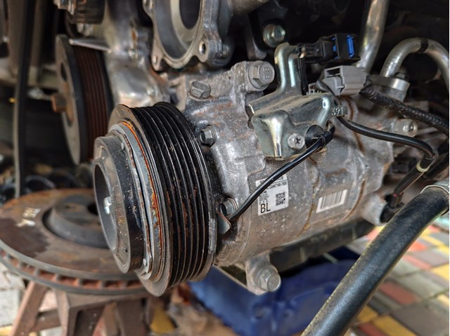 Компресор холодоагенту 926006RC0B NISSAN