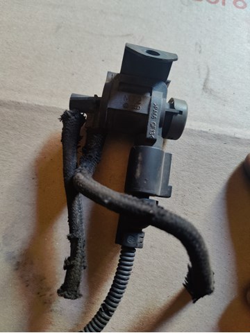 Клапан соленоїд регулювання заслонки EGR 1J0906283 VAG