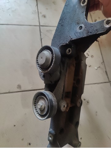 Натяжна планка поліклинового ременя 31251252 VOLVO