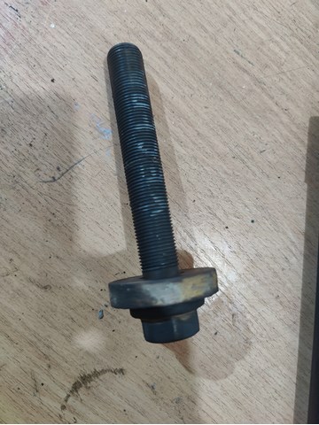 Болт колінвалу 5614661 OPEL