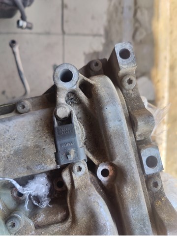 Датчик положення распредвалу 8631533 VOLVO