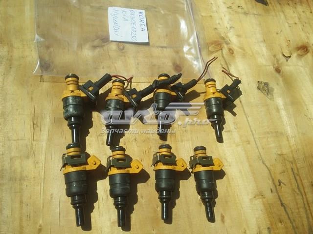 Форсунки електромагнітні 0K30E13250 HYUNDAI