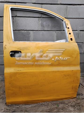 Дверка передня права 760044A100 HYUNDAI
