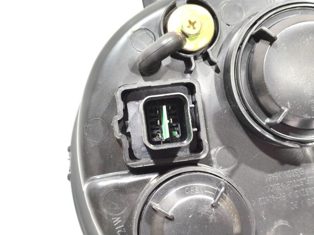 Фара передня права 1017001071 GEELY