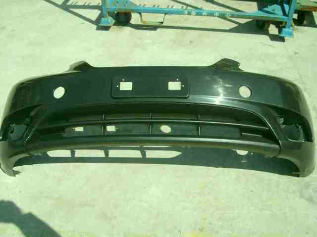 Бампер на авто 1068003022 GEELY