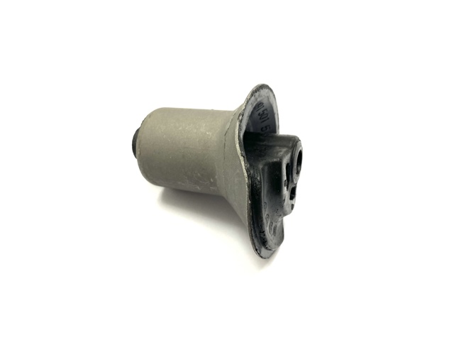 Сайлентблок підрамника задній Фольксваген Гольф II