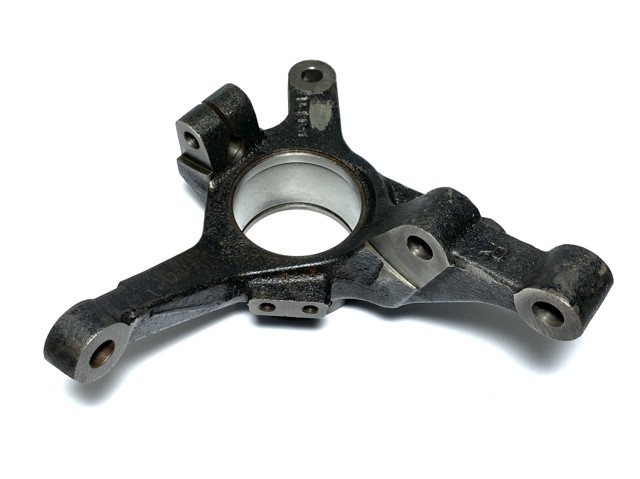 Цапфа поворотного кулака S113001012 CHERY