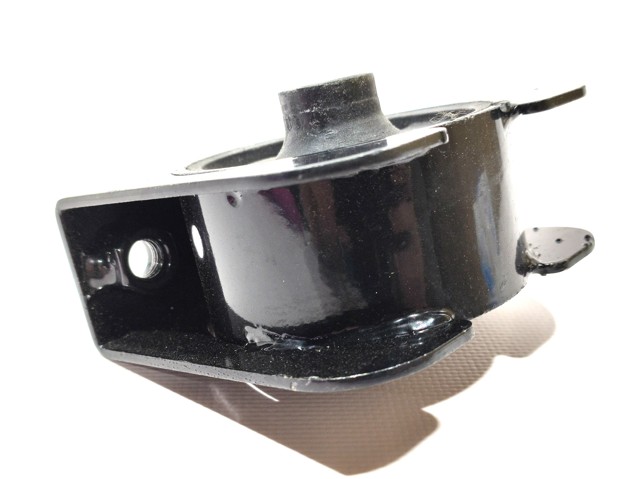 Передня опора двигуна T111001510 CHERY