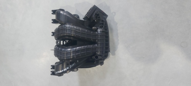 Колектор впускний 1540A095 MITSUBISHI