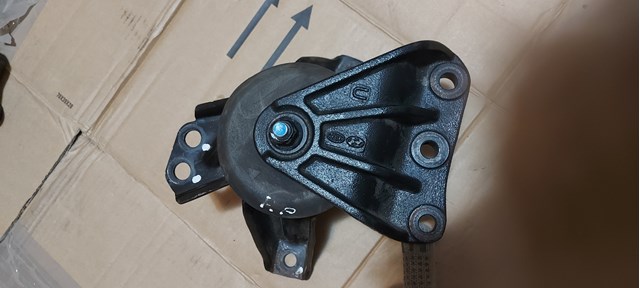 Права опора двигуна 21810D3200 HYUNDAI