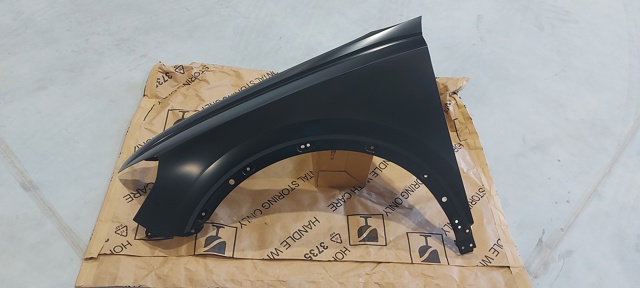 Бічна частина передня ліва 83A821021 VAG