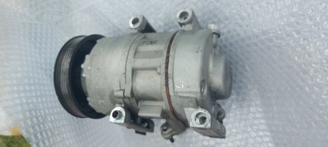 Компресор кліматичної установки 97701D7300 HYUNDAI