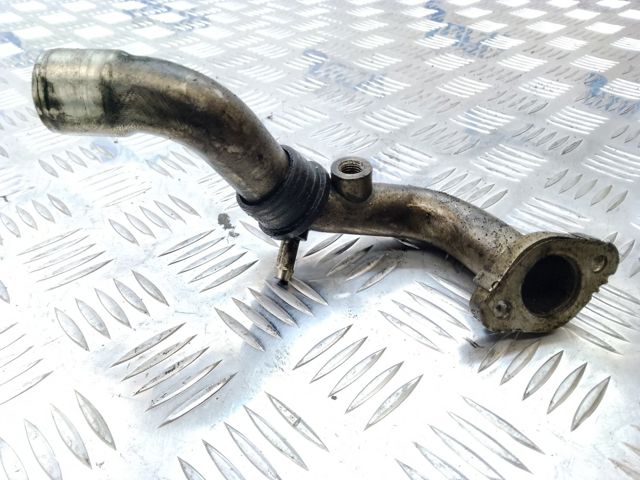Патрубок системи рециркуляції ВГ 03L131521AE VAG