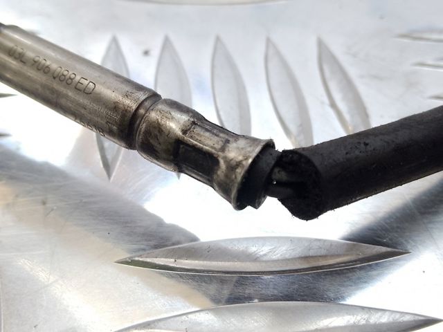 Датчик температури відпрацьованих газів (ВГ), перед турбіною 03L906088ED VAG